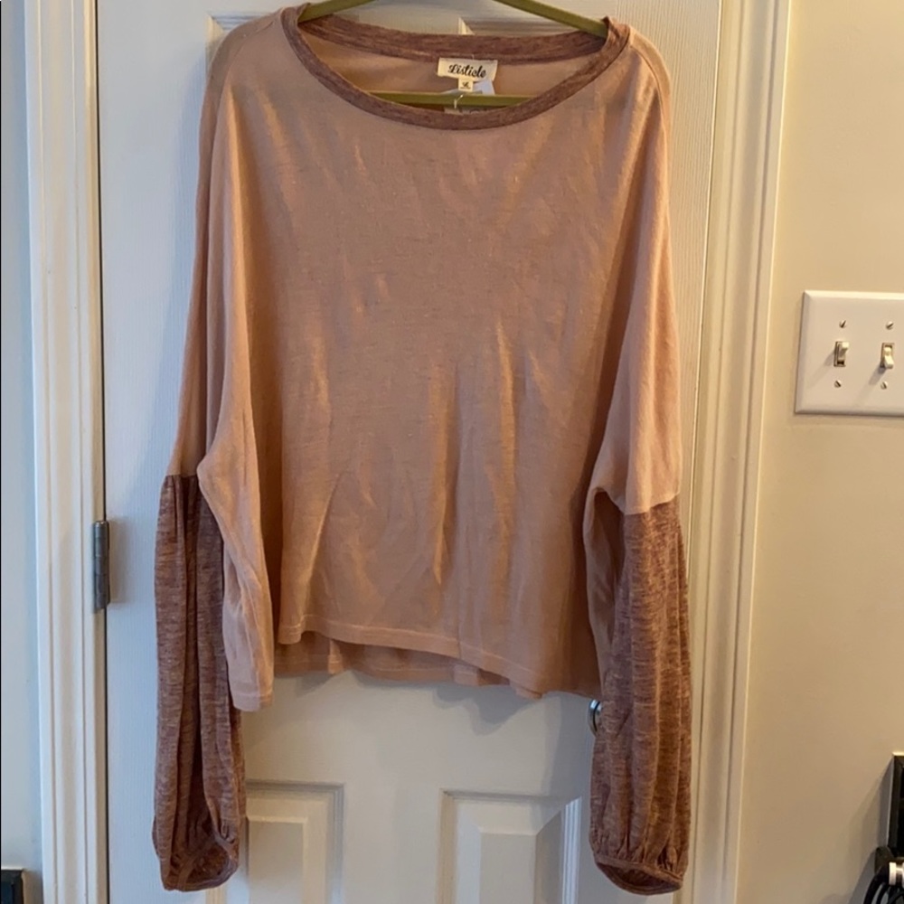Ladies top.
